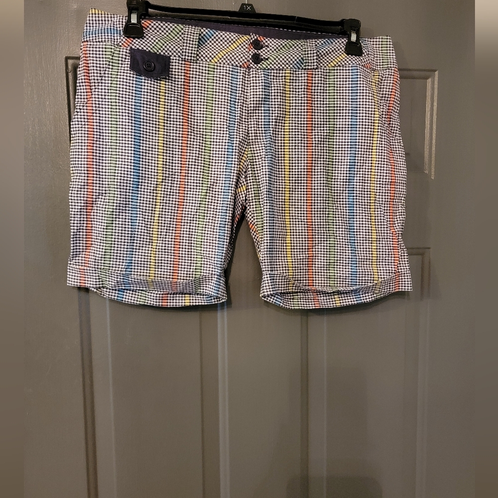 Akademiks shorts